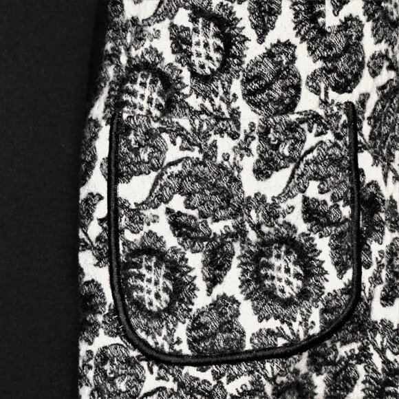 Hauber Black and white floral front wool Blend Knit Blazer Size 8 - Picture 9 of 13